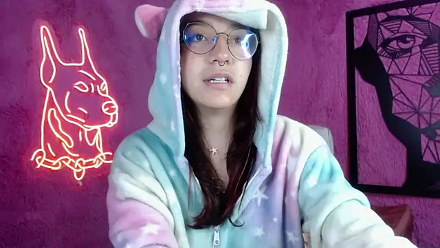 Snapshot of Sunshinegirl__ chatting on March 6, 2025, 11:42 pm Sunshinegirl online show from March 6, 2025, 11:42 pm