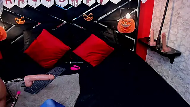 IVISBOUNCYASS online show from October 16, 2025, 1:34 pm