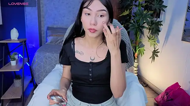 Snapshot of Miaa_Lee7 chatting on May 19, 2026, 9:10 pm Miaa Lee7 online show from May 19, 2026, 9:10 pm