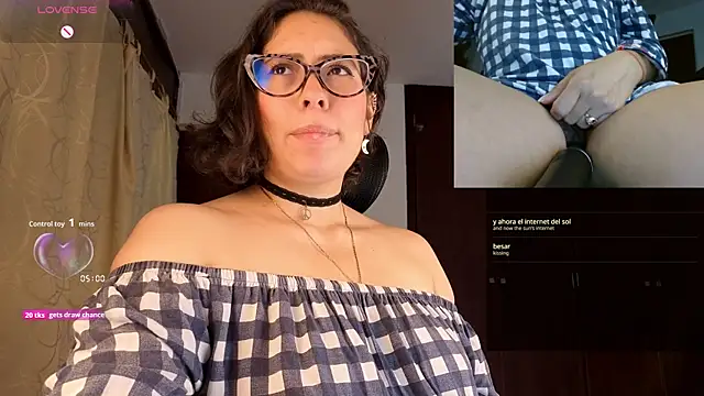 sophia dumont online show from November 26, 2025, 11:06 pm