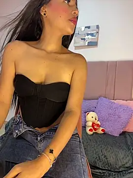 Snapshot of trex_x chatting on November 12, 2025, 7:03 pm trex x online show from November 12, 2025, 7:03 pm