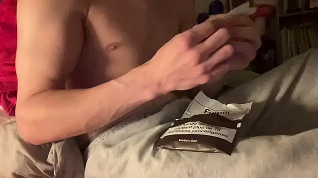 Snapshot of LeoLovelyDick chatting on November 8, 2025, 10:30 pm LeoLovelyDick online show from November 8, 2025, 10:30 pm