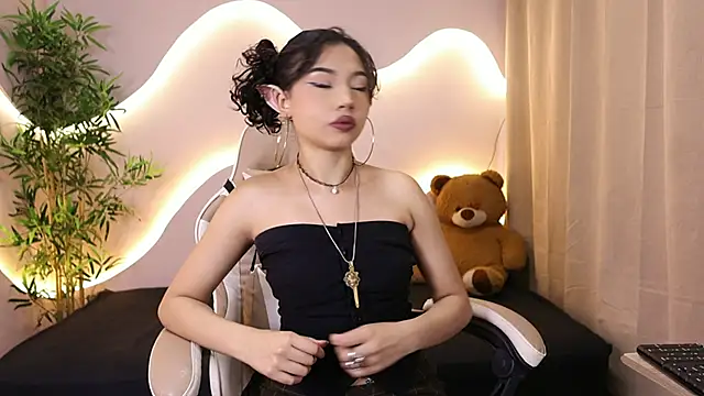 Snapshot of xamixa_ chatting on September 29, 2025, 12:32 pm xamixa online show from September 29, 2025, 12:32 pm