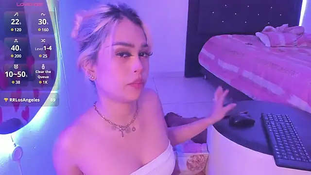 Snapshot of _Charlottequeen chatting on February 20, 2025, 4:18 am Charlottequeen online show from February 20, 2025, 4:18 am