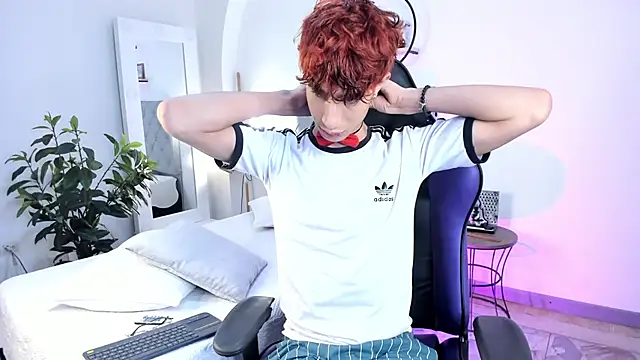 NovaaWheler online show from February 21, 2025, 4:40 am