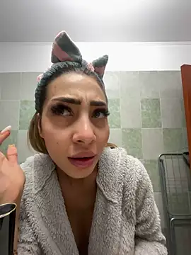 BonyBon29 online show from February 28, 2025, 5:04 am