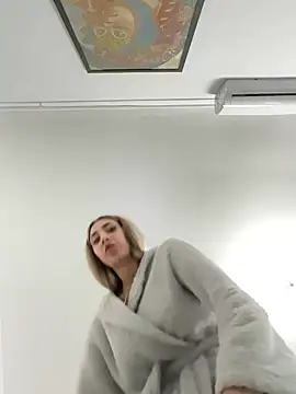 Snapshot of BonyBon29 chatting on February 17, 2026, 8:33 am BonyBon29 online show from February 17, 2026, 8:33 am