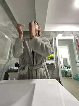 Snapshot of BonyBon29 chatting on February 20, 2026, 7:32 am BonyBon29 online show from February 20, 2026, 7:32 am