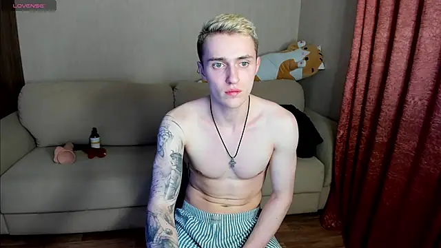 crazybottom99 online show from March 11, 2025, 5:24 pm