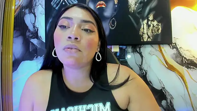 Sophia Brunett online show from November 8, 2025, 3:50 am