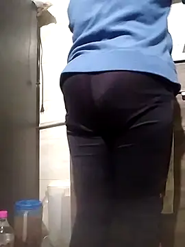 Snapshot of Saori_Sann_ chatting on February 15, 2025, 12:37 am Saori Sann online show from February 15, 2025, 12:37 am