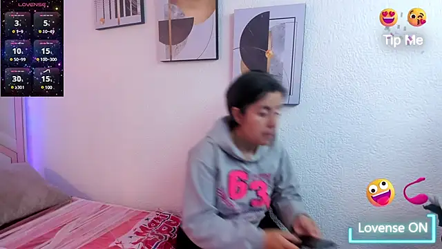 Snapshot of Saori_Sann_ chatting on March 5, 2025, 12:33 pm Saori Sann online show from March 5, 2025, 12:33 pm