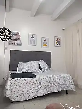 Snapshot of Saori_Sann_ chatting on October 15, 2025, 1:33 pm Saori Sann online show from October 15, 2025, 1:33 pm