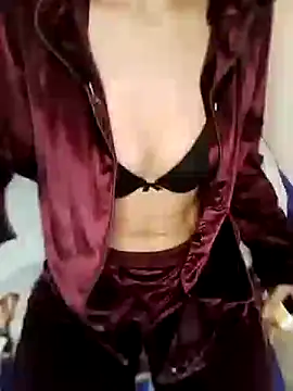 Snapshot of Nihal-68 chatting on February 16, 2025, 1:05 pm Nihal-68 online show from February 16, 2025, 1:05 pm