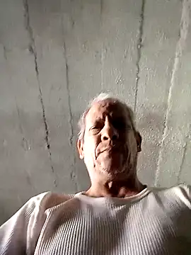 Snapshot of 26menny74 chatting on December 18, 2025, 4:02 pm 26menny74 online show from December 18, 2025, 4:02 pm