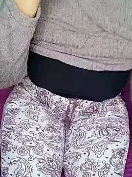 Malika-697 online show from February 13, 2026, 9:11 pm