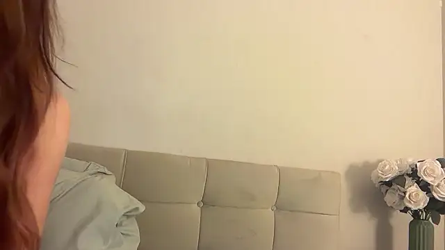 skyejde online show from November 10, 2025, 7:13 pm