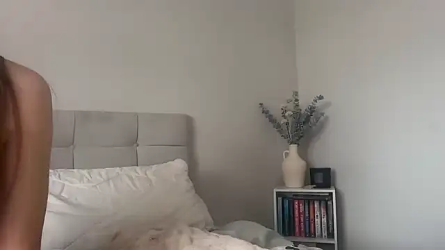 Snapshot of skyejde chatting on February 3, 2026, 2:00 pm skyejde online show from February 3, 2026, 2:00 pm