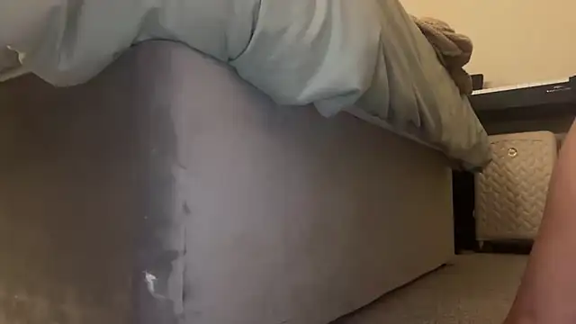 Snapshot of skyejde chatting on February 5, 2026, 6:34 pm skyejde online show from February 5, 2026, 6:34 pm