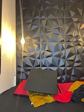 Snapshot of MiaCurly3 chatting on March 1, 2026, 11:40 pm MiaCurly3 online show from March 1, 2026, 11:40 pm