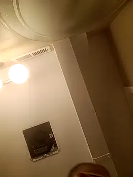 mkestr69 online show from March 31, 2026, 6:19 pm