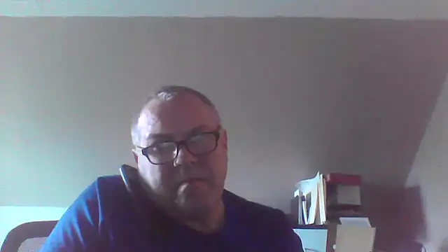 mkestr69 online show from April 23, 2026, 5:26 pm