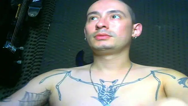 vampireathome online show from March 14, 2025, 4:54 am