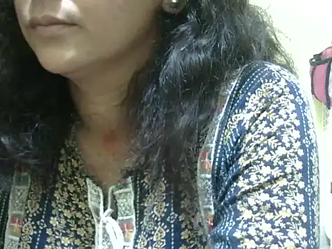 Your cutiepie  online show from October 22, 2025, 6:29 pm