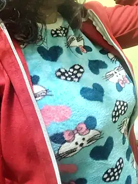 Your cutiepie  online show from January 9, 2026, 6:31 pm