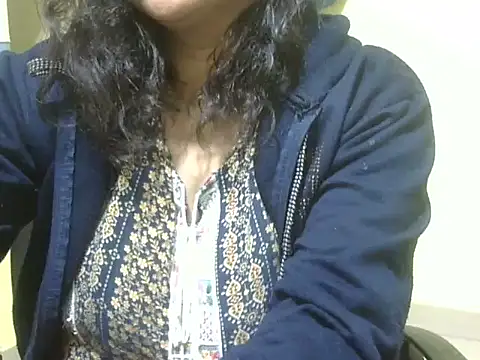 Your cutiepie  online show from February 2, 2026, 5:55 pm