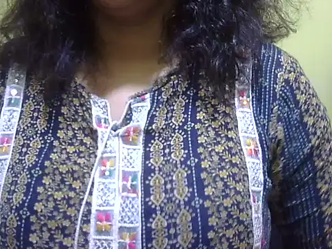 Your cutiepie  online show from February 19, 2026, 4:58 pm