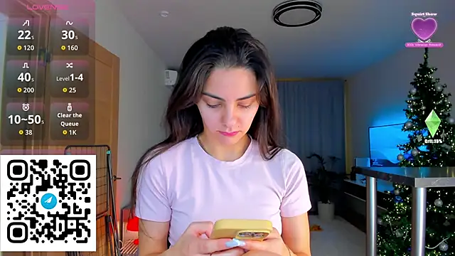 EmiliaZen online show from December 16, 2025, 3:17 pm