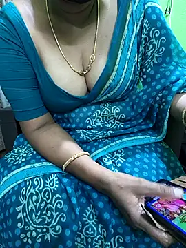 Snapshot of niiveditha chatting on September 18, 2025, 2:08 pm niiveditha online show from September 18, 2025, 2:08 pm