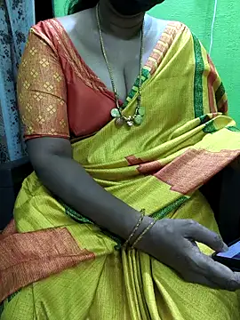 Snapshot of niiveditha chatting on November 5, 2025, 10:04 am niiveditha online show from November 5, 2025, 10:04 am