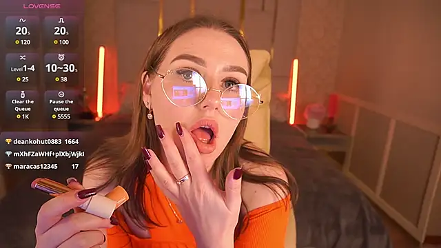 DivineJass online show from March 11, 2025, 4:32 am