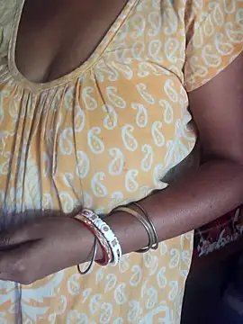 Hot-anjale online show from March 12, 2025, 5:13 am