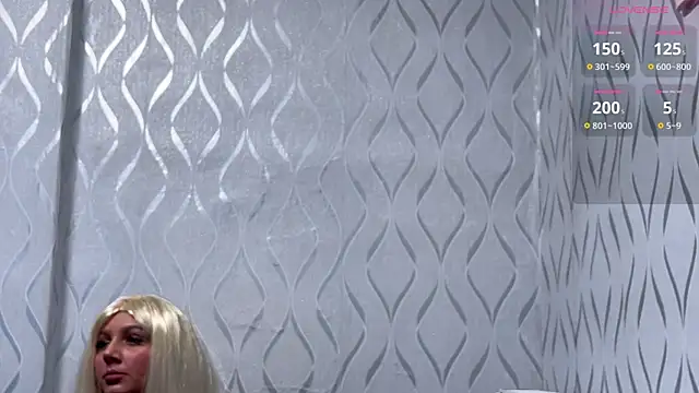 hotamanda01 online show from February 22, 2025, 9:37 pm