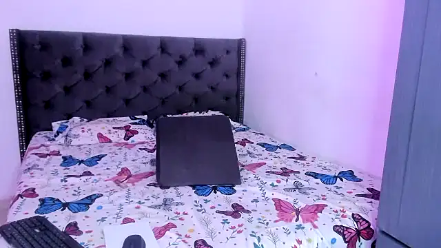 moree Queen online show from January 7, 2026, 7:05 pm