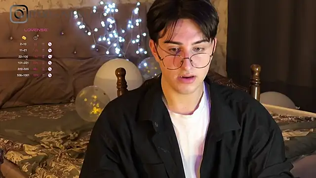 dark-willoww online show from February 19, 2025, 12:25 am