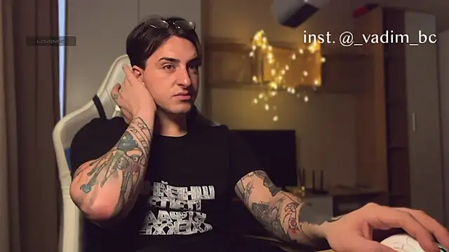 dark-willoww online show from January 19, 2026, 12:42 pm