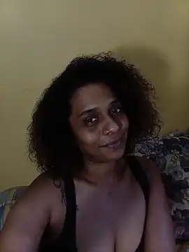 1fiestyalpha online show from December 2, 2025, 2:56 pm