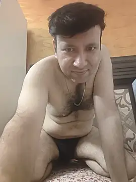 innocentboy1987 online show from July 6, 2026, 4:31 pm