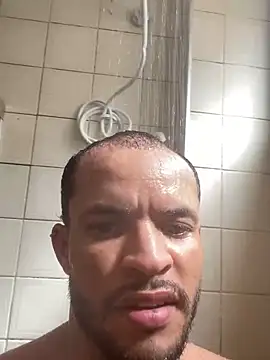 ErikMonstro 10 online show from February 6, 2025, 12:26 pm