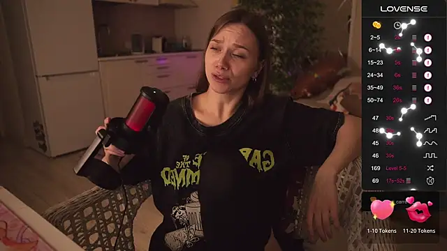 alexa feels  online show from September 20, 2025, 7:37 pm