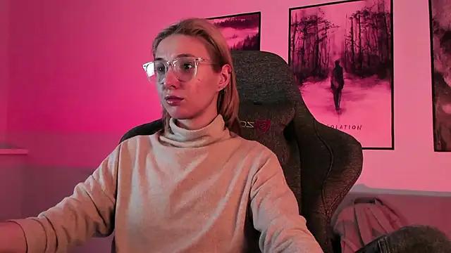 Snapshot of PhilippaAdamas chatting on February 28, 2025, 8:53 am PhilippaAdamas online show from February 28, 2025, 8:53 am