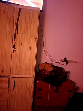 Ezella1 online show from November 30, 2025, 1:09 am