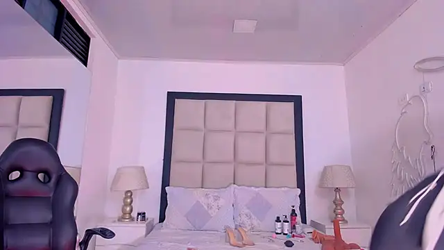 Zoe CarterX online show from September 8, 2025, 7:57 pm