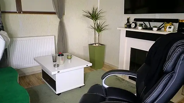 Snapshot of JamieNoxus chatting on February 25, 2026, 7:40 am JamieNoxus online show from February 25, 2026, 7:40 am