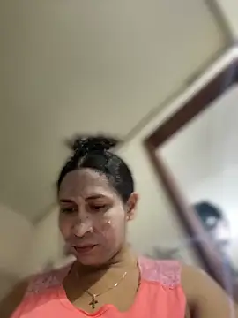 Carola-Ross online show from October 7, 2025, 7:11 pm