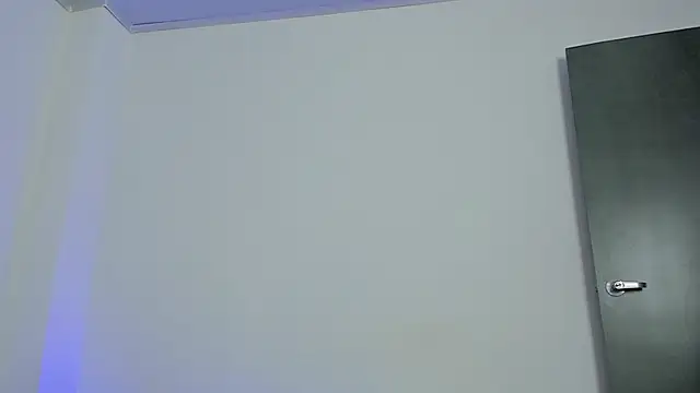 hugosan12 online show from September 19, 2025, 6:08 pm